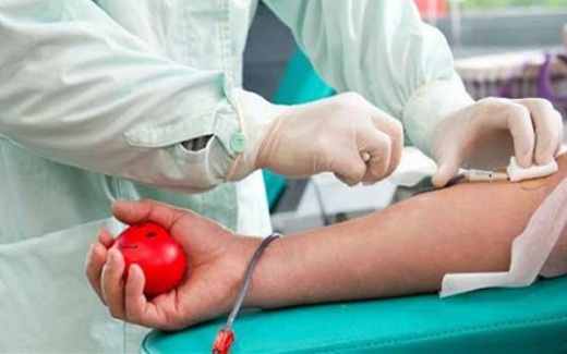 متطوعون للتبرّع بالدم في المغرب يكتشفون أنهم مصابون بفيروس كورونا متطوعون للتبرّع بالدم في المغرب يكتشفون أنهم مصابون بفيروس كورونا