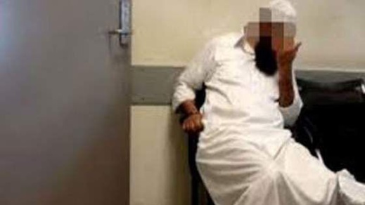 تطورات صادمة في ملفّ "الفقيه البيدوفيل" المعتقل في طنجة تطورات صادمة في ملفّ "الفقيه البيدوفيل" المعتقل في طنجة