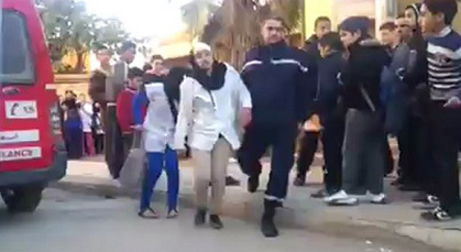 مادة مجهولة تصيب مجموعة من التلاميذ بحالات إغماء بالثانوية الاعدادية محمد السادس بإمزورن مادة مجهولة تصيب مجموعة من التلاميذ بحالات إغماء بالثانوية الاعدادية محمد السادس بإمزورن