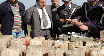 حجز أزيد من طن من مخدر الكيف بالحسيمة حجز أزيد من طن من مخدر الكيف بالحسيمة