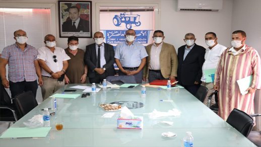 برئاسة الأمين الجهوي للحزب عبد السلام الطاوس.. البام بالجهة الشرقية يجتمع إستعدادا للإستحقاقات الإنتخابية القادمة برئاسة الأمين الجهوي للحزب عبد السلام الطاوس.. البام بالجهة الشرقية يجتمع إستعدادا للإستحقاقات الإنتخابية القادمة