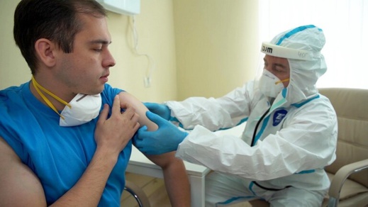 نحو 60 الف متطوع يشاركون في عملية اختبار اللقاح ضد كورونا بموسكو