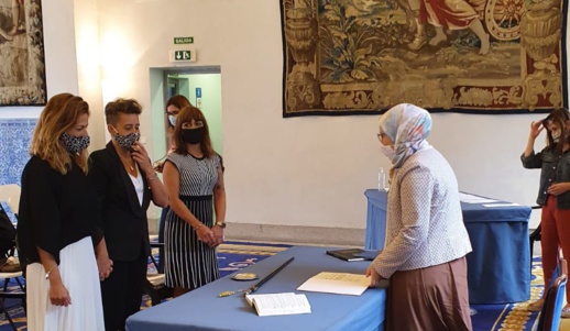 تعرف على من تكون المغربية التي أشرفت على زواج سحاقيات بإسبانيا تعرف على من تكون المغربية التي أشرفت على زواج سحاقيات بإسبانيا