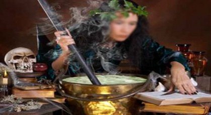 مشعوذة وجدة ترفض رد الأموال المختلسة حتى لو قضت بقية عمرها في السجن مشعوذة وجدة ترفض رد الأموال المختلسة حتى لو قضت بقية عمرها في السجن