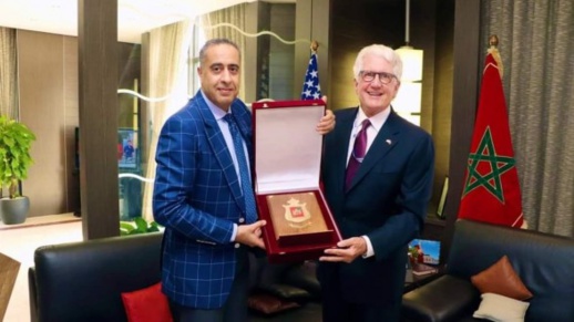 ناقشا الإرهاب والتطرف والجريمة المنظمة.. الحموشي يستقبل سفير الولايات المتحدة الأمريكية في الرباط ناقشا الإرهاب والتطرف والجريمة المنظمة.. الحموشي يستقبل سفير الولايات المتحدة الأمريكية في الرباط