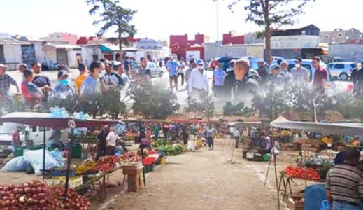 بعد طول انتظار وجدال واحتجاج.. افتتاح السوق الأسبوعي لأزغنغان رسميا غدا الخميس بعد طول انتظار وجدال واحتجاج.. افتتاح السوق الأسبوعي لأزغنغان رسميا غدا الخميس