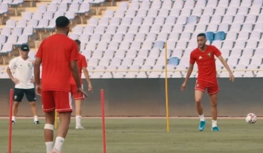 هذا ما قرّره طبيب "الأسود" بشأن مشاركة النجم الريفي زياش في مباراتي السينغال والكونغو هذا ما قرّره طبيب "الأسود" بشأن مشاركة النجم الريفي زياش في مباراتي السينغال والكونغو