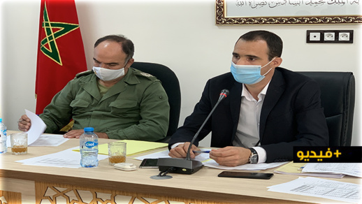 محمادي توحتوح يقدم عرضا حول تقرير المجلس الجهوي للحسابات يتعلق بتسيير جماعة بوعرك محمادي توحتوح يقدم عرضا حول تقرير المجلس الجهوي للحسابات يتعلق بتسيير جماعة بوعرك