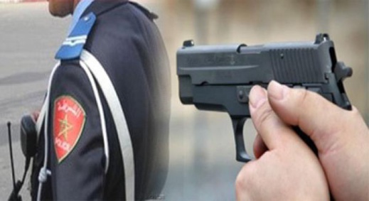 عناصر فرقة مكافحة العصابات تشهر أسلحتها لإيقاف شخص واجه الأمن بمقاومة عنيفة