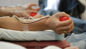 شبيبة التقدم والاشتراكية بالناظور تنظم حملة للتبرع بالدم بالمستشفى الحسني