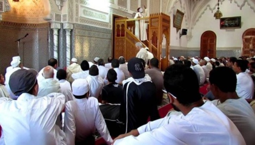 بعد السماح بصلاة الجمعة في المساجد.. التوفيق يلزم الأئمة بقرار غير مسبوق بعد السماح بصلاة الجمعة في المساجد.. التوفيق يلزم الأئمة بقرار غير مسبوق