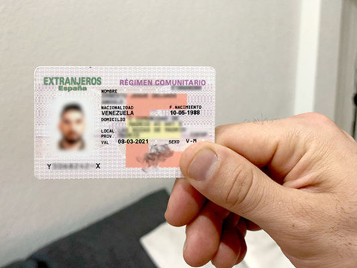 تدوم 5 سنوات وتسمح لحاملها بالعمل والسفر.. هذه هي شروط الحصول على بطاقة الإقامة الأوروبية بإسبانيا تدوم 5 سنوات وتسمح لحاملها بالعمل والسفر.. هذه هي شروط الحصول على بطاقة الإقامة الأوروبية بإسبانيا