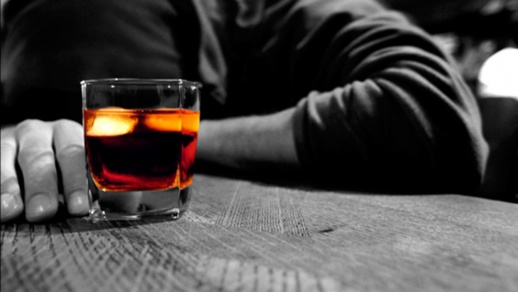 ليلة خمرية تنتهي بفاجعة.. مادة "الكحول" الطبية ذات التركيز العالي تنهي حياة سبعة أشخاص ليلة خمرية تنتهي بفاجعة.. مادة "الكحول" الطبية ذات التركيز العالي تنهي حياة سبعة أشخاص