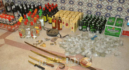 أمن زايو يحجز 47 كلغ من الكيف ويوقف 115 شخصا مبحوث عنهم وطنيا ومحليا خلال 6 أشهر أمن زايو يحجز 47 كلغ من الكيف ويوقف 115 شخصا مبحوث عنهم وطنيا ومحليا خلال 6 أشهر