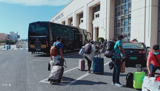 إعلان رحلة جديدة لإعادة المئات من المواطنين الإسبان والمغاربة المقيمين بإسبانيا إعلان رحلة جديدة لإعادة المئات من المواطنين الإسبان والمغاربة المقيمين بإسبانيا