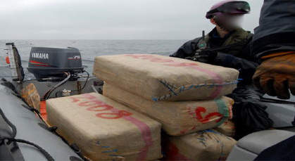 أبحاث لفك لغز 11 طنا من الحشيش تورط 31 مغربي في تهريبها الى إسبانيا أبحاث لفك لغز 11 طنا من الحشيش تورط 31 مغربي في تهريبها الى إسبانيا