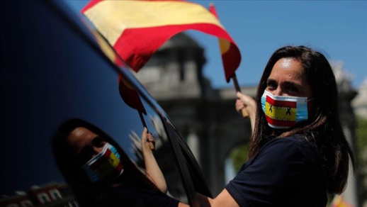 إسبانيا تعلن "حالة الطوارئ "مجددا بعد الارتفاع الصاروخي في أعداد الإصابات بكورونا إسبانيا تعلن "حالة الطوارئ "مجددا بعد الارتفاع الصاروخي في أعداد الإصابات بكورونا