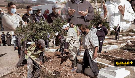 شاهدوا.. تشييع جنازة عبد القادر صبار بمقبرة "سيدي سالم" بالناظور