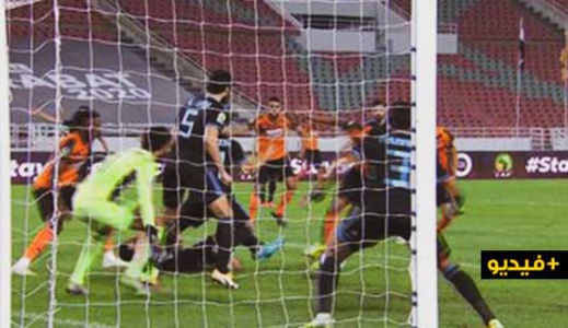 نهضة بركان يظفر بأول لقب قارّي بعد تغلبه على "بيراميدز" المصري نهضة بركان يظفر بأول لقب قارّي بعد تغلبه على "بيراميدز" المصري