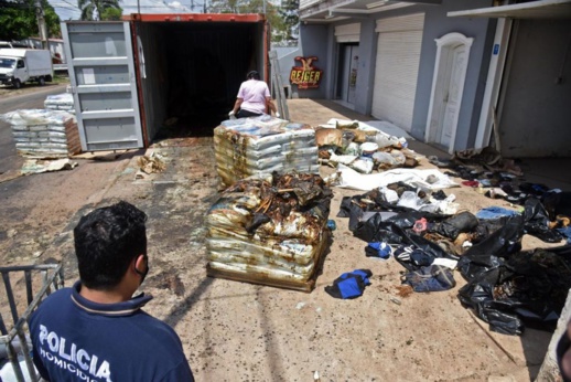 هذه هوية وأسماء المغاربة الذين عثر على جثثهم المتحللة في حاوية الأسمدة هذه هوية وأسماء المغاربة الذين عثر على جثثهم المتحللة في حاوية الأسمدة