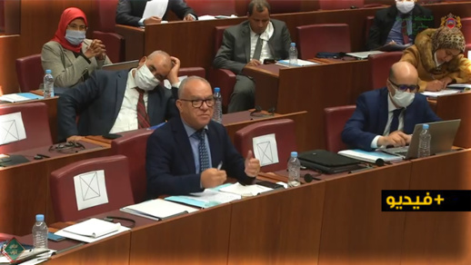 فضيحة تهزّ وزارة الصحة.. اشترت أسرّة كورونا "مستعمَلة" من الخارج وقامت بصباغتها فضيحة تهزّ وزارة الصحة.. اشترت أسرّة كورونا "مستعمَلة" من الخارج وقامت بصباغتها