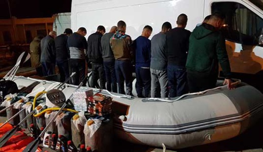 الشرطة القضائية تجهض محاولة للهجرة السرية انطلاقا من سواحل السعيدية الشرطة القضائية تجهض محاولة للهجرة السرية انطلاقا من سواحل السعيدية
