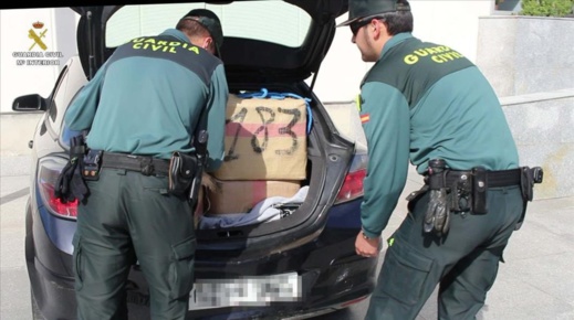 الحرس المدني الإسباني يطيح بشبكة لتهريب المخدرات إلى أوروبا