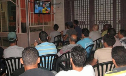 إغلاق مقهى في بني بوعياش بالحسيمة لإخلاله بالتدابير الوقائية من فيروس كورونا إغلاق مقهى في بني بوعياش بالحسيمة لإخلاله بالتدابير الوقائية من فيروس كورونا