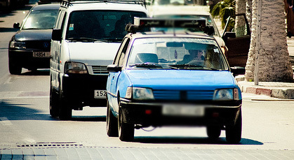 وأخيرا مكتب للطاكسيات الصغيرة بالحسيمة وأخيرا مكتب للطاكسيات الصغيرة بالحسيمة