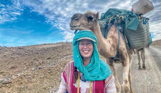 انطلقت من الناظور.. مغامرة اسكتلندية تنهي رحلتها بالمغرب على متن الجمال والأقدام بعدما قطعت 1400 كلم انطلقت من الناظور.. مغامرة اسكتلندية تنهي رحلتها بالمغرب على متن الجمال والأقدام بعدما قطعت 1400 كلم
