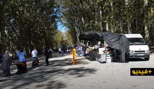 شاهدوا.. ناظورية تتجول بكم في سوق شعبي بإسبانيا وتبرز أهم مميزاته
