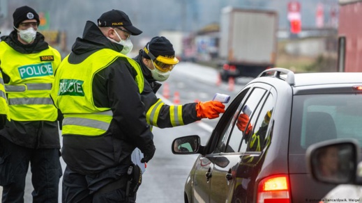 إسبانيا.. البرلمان يصادق على حالة الطوارئ "الداخلية" التي أقرّتها الحكومة إسبانيا.. البرلمان يصادق على حالة الطوارئ "الداخلية" التي أقرّتها الحكومة