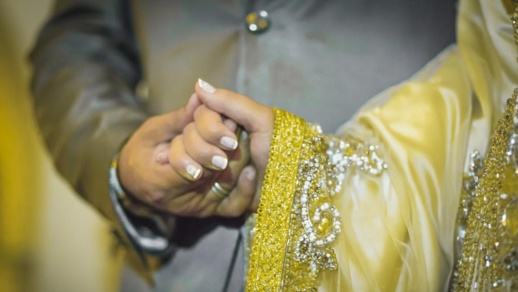 حكم قضائي يحدد "200 درهم" كدخل يومي يتيح تعدد الزوجات في المغرب حكم قضائي يحدد "200 درهم" كدخل يومي يتيح تعدد الزوجات في المغرب