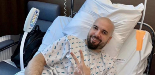 الفنان الدوزي بعد شفائه من كورونا: لا تستهينوا بالوباء واحرصوا على وقاية أنفسكم وأحبابكم منه الفنان الدوزي بعد شفائه من كورونا: لا تستهينوا بالوباء واحرصوا على وقاية أنفسكم وأحبابكم منه