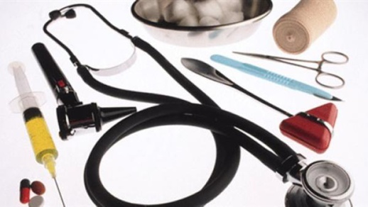 حقوقيون يدقون ناقوس الخطر بشأن النقص الكبير في المستلزمات الطبية حقوقيون يدقون ناقوس الخطر بشأن النقص الكبير في المستلزمات الطبية