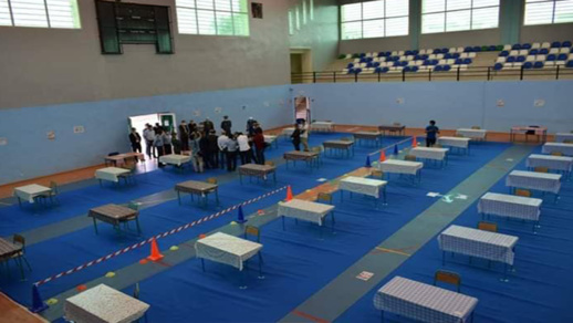 قاعات مغطاة لاستقبال المستفيدين.. تفاصيل جديدة حول حملة اللقاح ضد كورونا في المغرب قاعات مغطاة لاستقبال المستفيدين.. تفاصيل جديدة حول حملة اللقاح ضد كورونا في المغرب