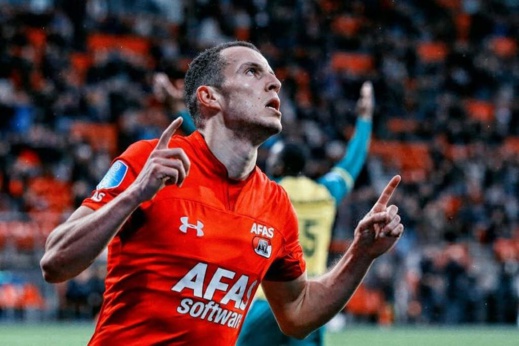 إشبيلية ينتظر عودة نجمه الريفي الإدريسي بعد الإصابة.. وهذا ما قاله عنه المدرب لوبيتيغي إشبيلية ينتظر عودة نجمه الريفي الإدريسي بعد الإصابة.. وهذا ما قاله عنه المدرب لوبيتيغي