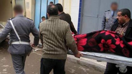 صادم.. اكتشاف جثة زوجة أستاذ معلقة بشجرة في غابة يرجّح أنها وضعت حدا لحياتها صادم.. اكتشاف جثة زوجة أستاذ معلقة بشجرة في غابة يرجّح أنها وضعت حدا لحياتها