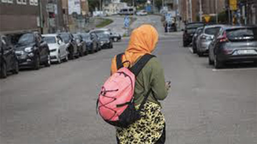 السويد تنتصر للمسلمات بإلغاء قرار حظر الحجاب في المدارس
