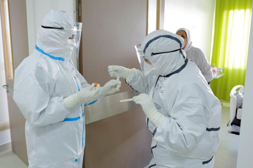 اللقاح الذي سيستقدمه المغرب.. مليون شخص أخذ جرعات منه ولا أعراض جانبية اللقاح الذي سيستقدمه المغرب.. مليون شخص أخذ جرعات منه ولا أعراض جانبية