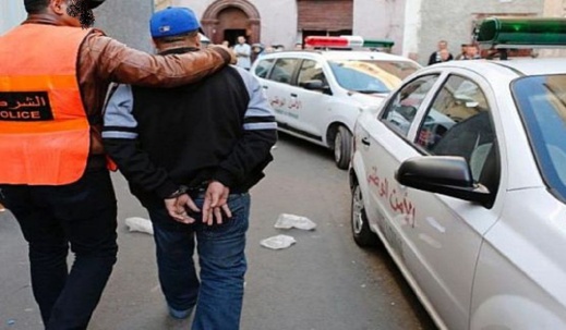 صور وفيديوهات إباحية تجر ستينيا للوقوع في قبضة رجال الأمن صور وفيديوهات إباحية تجر ستينيا للوقوع في قبضة رجال الأمن