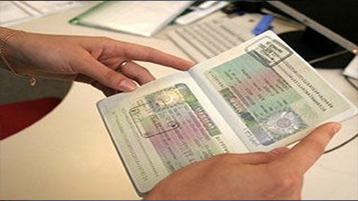 الشرطة الإسبانية تطلب من حكومة بلادها تشديد إجراءات الحصول على الفيزا للمغاربة الشرطة الإسبانية تطلب من حكومة بلادها تشديد إجراءات الحصول على الفيزا للمغاربة
