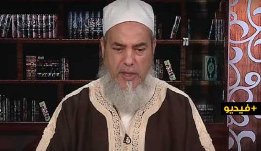 شاهدوا.. شيخ جزائري بارز يهاجم نظام العسكر الحاكم ويطالب بدعم المغرب في مواجهة مرتزقة الانفصاليين شاهدوا.. شيخ جزائري بارز يهاجم نظام العسكر الحاكم ويطالب بدعم المغرب في مواجهة مرتزقة الانفصاليين