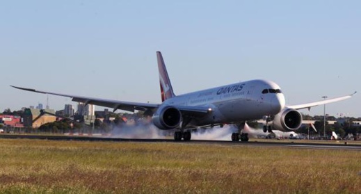 شركة طيران ستطلب من المسافرين تلقي لقاح كورونا قبل السفر شركة طيران ستطلب من المسافرين تلقي لقاح كورونا قبل السفر