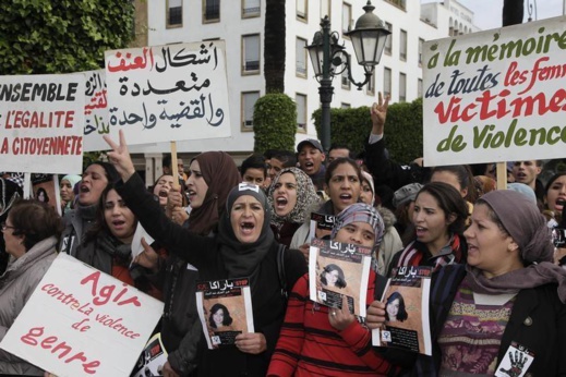 في اليوم الدولي للقضاء على العنف ضد النساء.. حقوقيون يبدون قلقهم بشأن تعنيف "الجنس اللطيف" خلال الجائحة