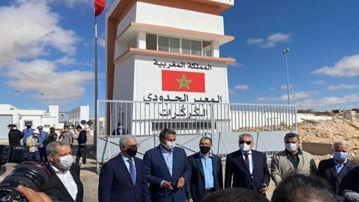 زعماء الأحزاب الوطنية يصدرون بيانا مهمّا من معبر "الكركرات" الحدودي زعماء الأحزاب الوطنية يصدرون بيانا مهمّا من معبر "الكركرات" الحدودي