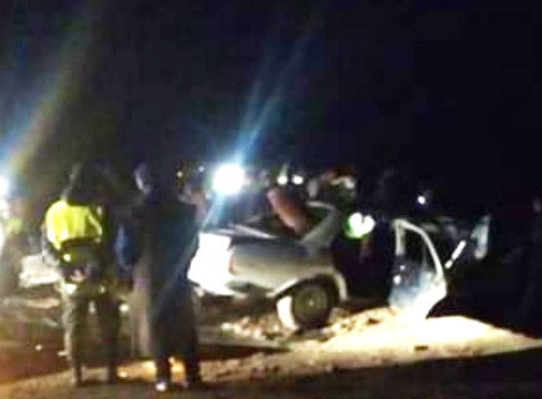 مفجع.. مصرع خمسة أشخاص في حادث اصطدام بين حافلة لنقل المسافرين وسيارة أجرة مفجع.. مصرع خمسة أشخاص في حادث اصطدام بين حافلة لنقل المسافرين وسيارة أجرة