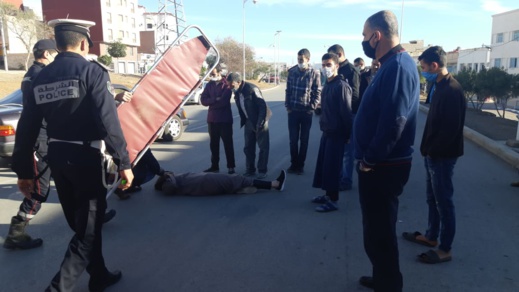 شاهدوا.. شخص يذبح زوجته في الشارع العام بأزغنغان ثم يفر إلى وجهة مجهولة رفقة ابنه شاهدوا.. شخص يذبح زوجته في الشارع العام بأزغنغان ثم يفر إلى وجهة مجهولة رفقة ابنه