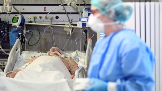 فيروس كورونا يودي بحياة طبيب اختصاصي في طب وجراحة العيون فيروس كورونا يودي بحياة طبيب اختصاصي في طب وجراحة العيون