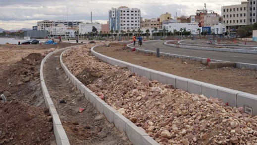  أبرزها مشروع مارينا.. زرو يقود وفدا من المهندسين والتقنيين لتفقد مشاريع جديدة بكورنيش الناظور 